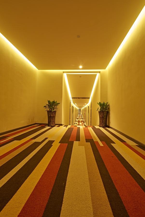 Ibis Wenzhou Ariport Avenue Hotel Exterior photo